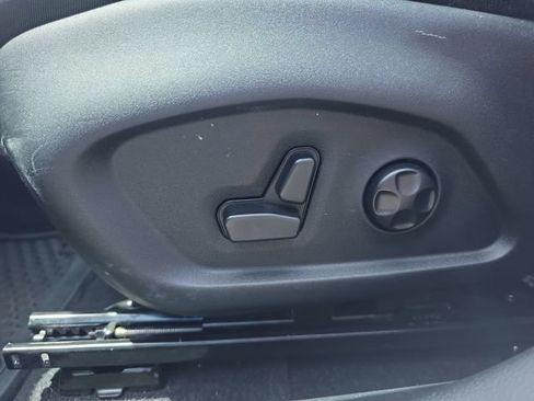 Used 2021 Jeep Compass Latitude w/ Sun and Sound Group FWD image 12