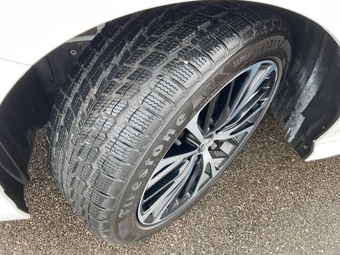 Used 2019 Toyota Camry SE FWD image 48