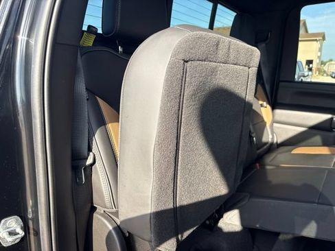 Used 2021 Chevrolet Silverado 2500 LTZ w/ Carhartt Edition AWD/4WD image 41