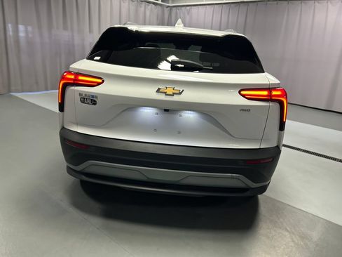 Used 2024 Chevrolet Blazer EV LT AWD/4WD image 6