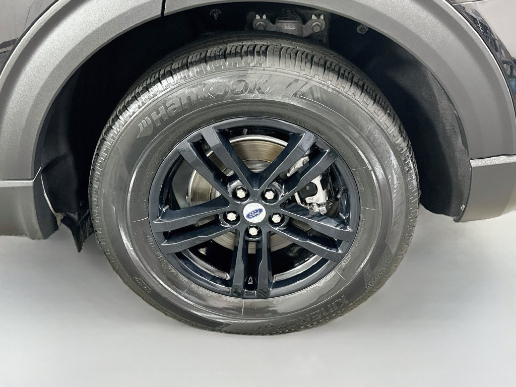 Used 2024 Ford Explorer XLT RWD image 31