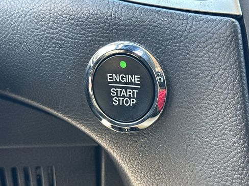 Used 2015 Ford Edge SEL w/ Equipment Group 201A image 29