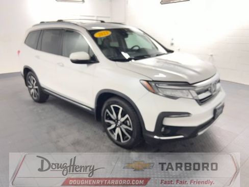 Used 2022 Honda Pilot Touring image 3