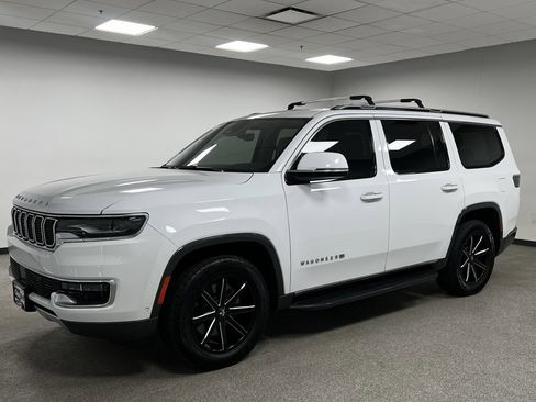 Used 2022 Jeep Wagoneer Series II image 6