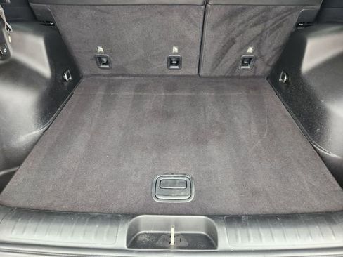 Used 2020 Jeep Cherokee Latitude Plus FWD image 32