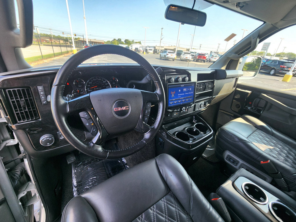Used 2022 GMC Savana 2500 w/ Enhanced Convenience Package RWD image 25