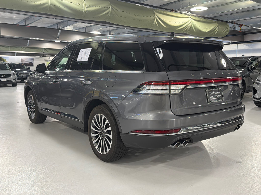 Used 2023 Lincoln Aviator Reserve w/ Elements Package Plus AWD/4WD image 6