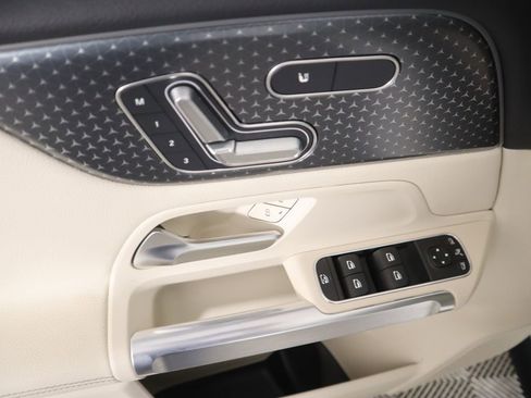 Certified 2025 Mercedes-Benz GLB 250 GLB 250 image 23