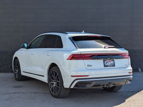 Used 2023 Audi Q8 Prestige w/ Prestige Package image 7
