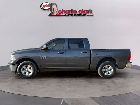 Used 2022 RAM 1500 Classic SLT RWD image 3