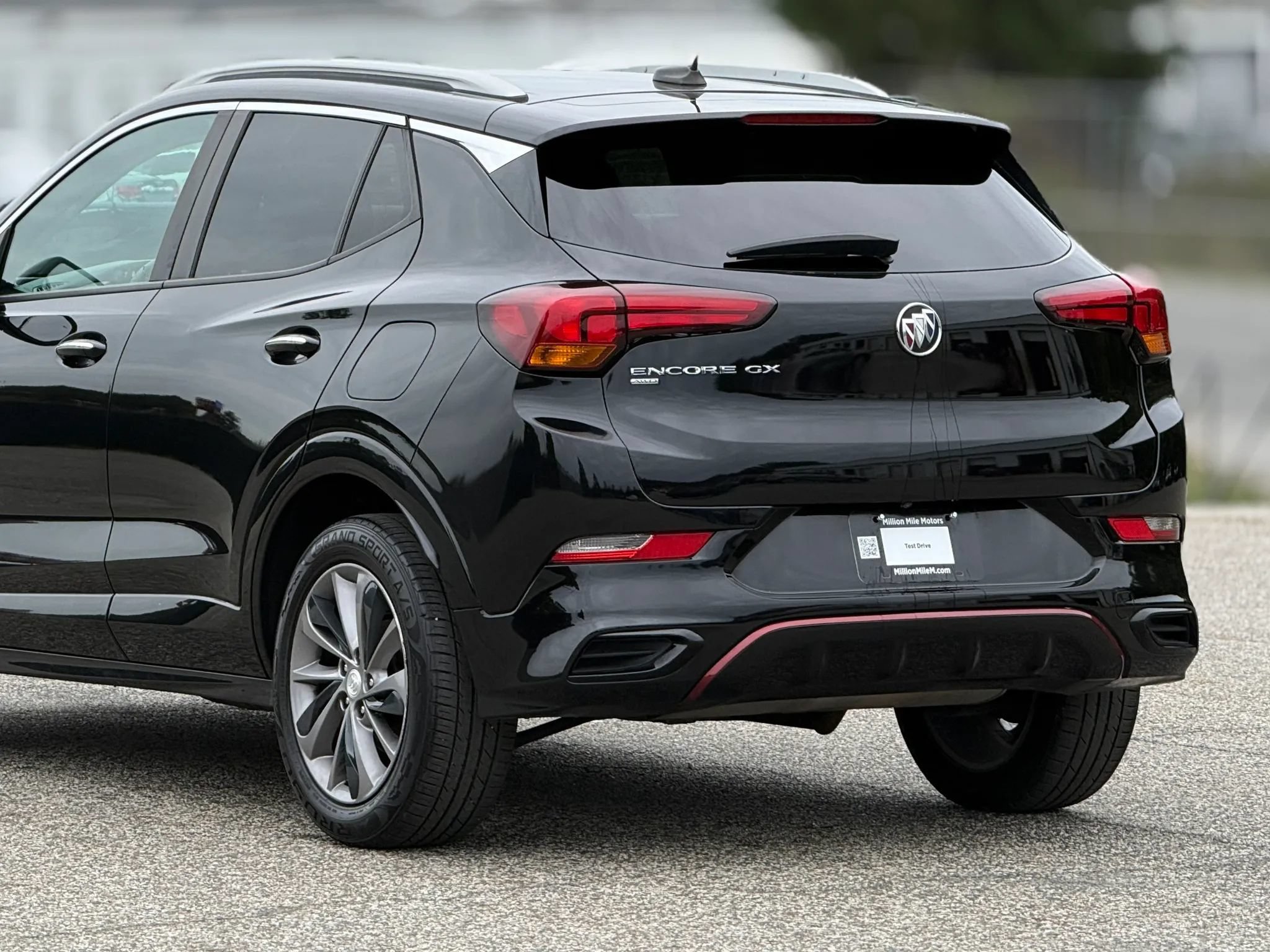 Used 2020 Buick Encore GX Select w/ Sport Touring Package AWD/4WD image 16
