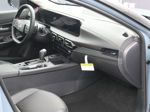 New 2026 Nissan Sentra SR w/ SR Premium Package image 6