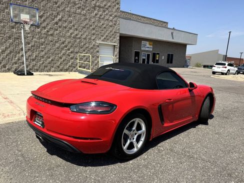 Used 2018 Porsche 718 Boxster RWD image 7