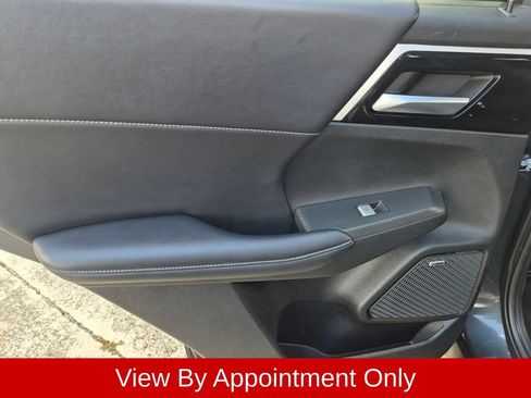 Used 2025 Mitsubishi Outlander SE AWD/4WD image 21