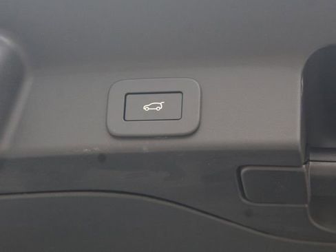 New 2026 Jaguar F-PACE R-Dynamic S image 13