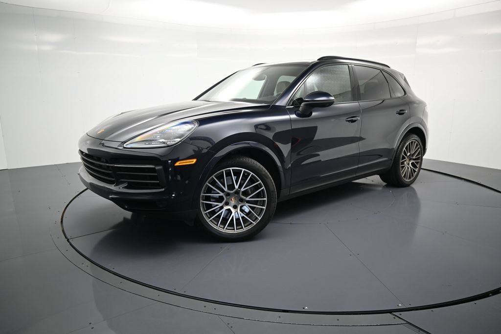 Certified 2022 Porsche Cayenne Platinum Edition AWD/4WD image 1