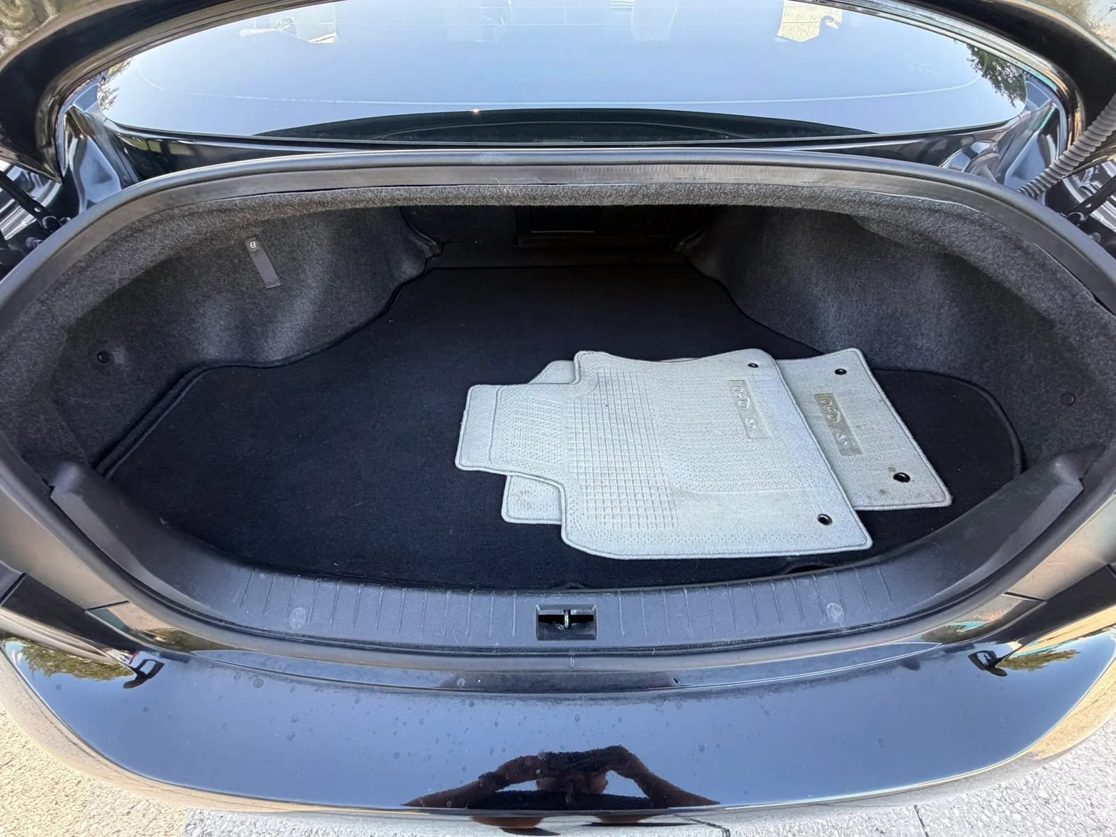 Used 2014 INFINITI Q50 w/ Technology Package RWD image 12