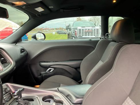 Used 2021 Dodge Challenger R/T w/ Blacktop Package image 10