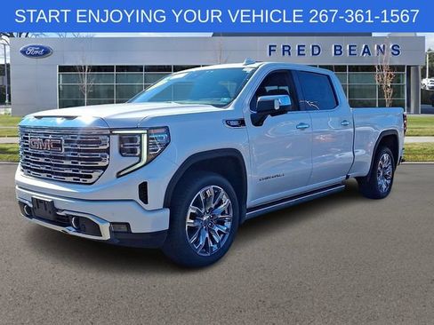 Used 2025 GMC Sierra 1500 Denali w/ Denali Reserve Package AWD/4WD image 4