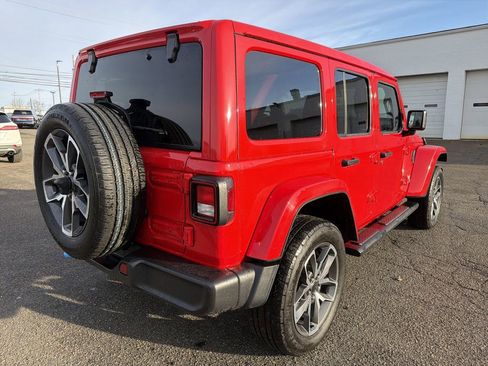 Used 2024 Jeep Wrangler Unlimited w/ Convenience Group image 6