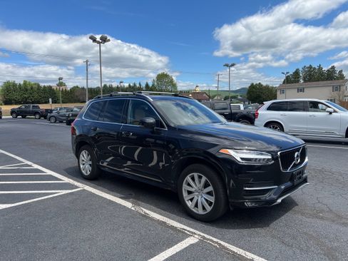 Used 2019 Volvo XC90 T6 Momentum AWD/4WD image 7