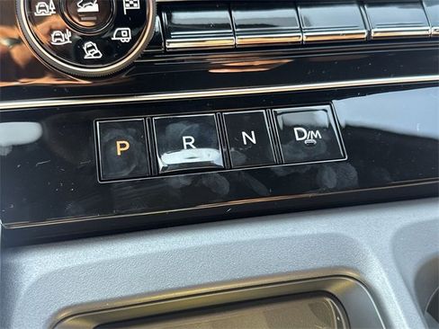 New 2025 Nissan Armada SL w/ Captain's Chari Seat Package image 19