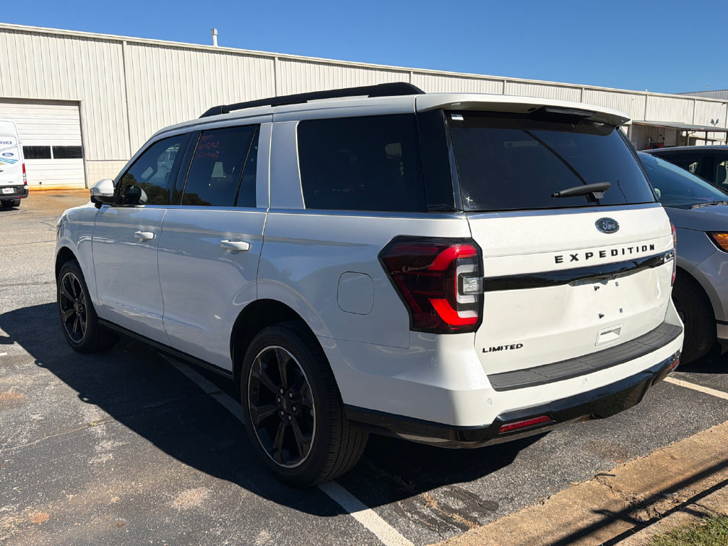 Used 2023 Ford Expedition Limited RWD image 4