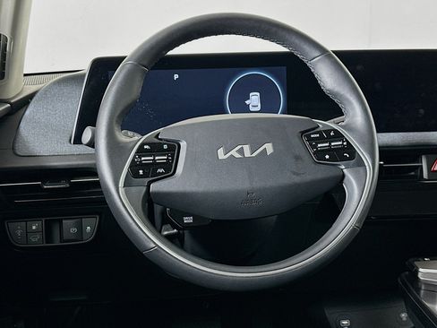 Used 2024 Kia EV6 Wind w/ Wind Technology Package AWD/4WD image 18