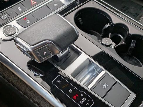 Certified 2025 Audi Q7 3.0T Premium w/ Convenience Package image 12