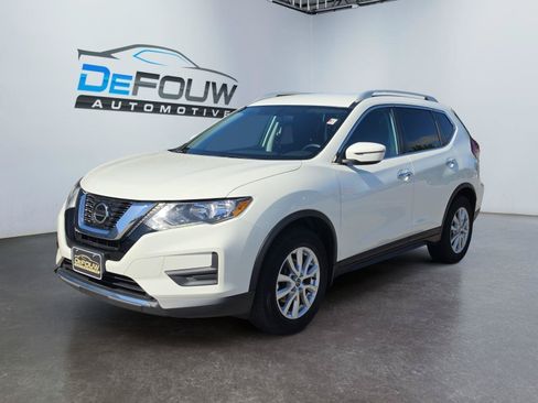 Used 2020 Nissan Rogue S FWD image 7
