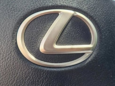 Used 2018 Lexus IS 300 AWD w/ Comfort Package image 5