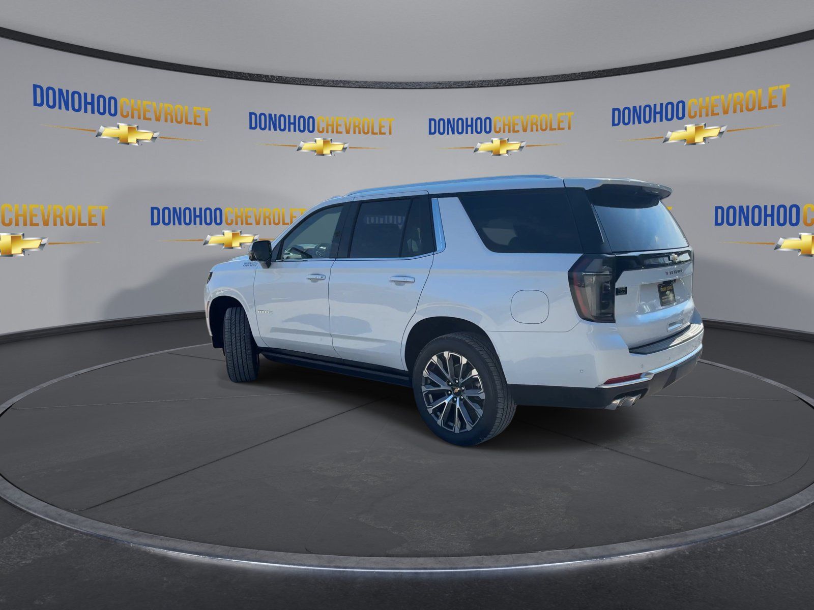 New 2026 Chevrolet Tahoe High Country AWD/4WD image 6