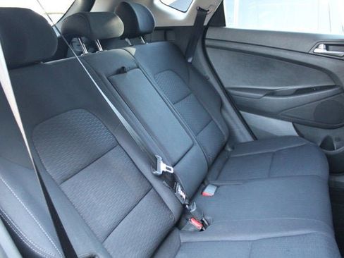 Used 2019 Hyundai Tucson Value AWD/4WD image 16