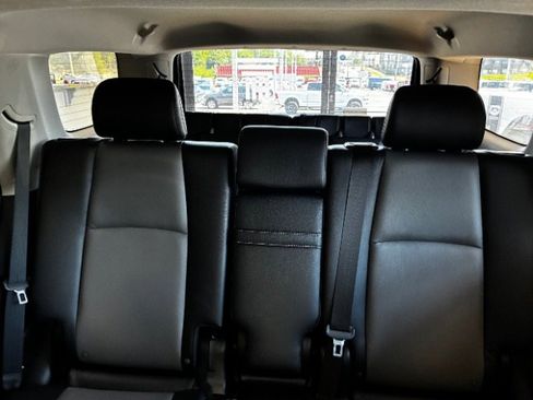 Used 2023 Toyota 4Runner SR5 Premium w/ Moonroof Package RWD image 30