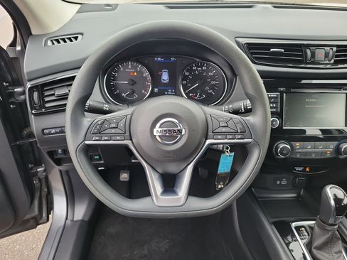 Used 2022 Nissan Rogue Sport S image 21