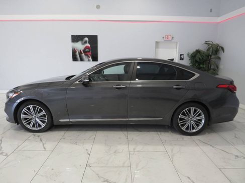 Used 2018 Genesis G80 3.8 RWD image 6