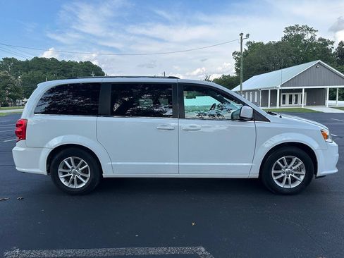 Used 2019 Dodge Grand Caravan SXT FWD image 7