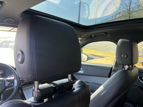 Certified 2025 Land Rover Range Rover Velar S image 28