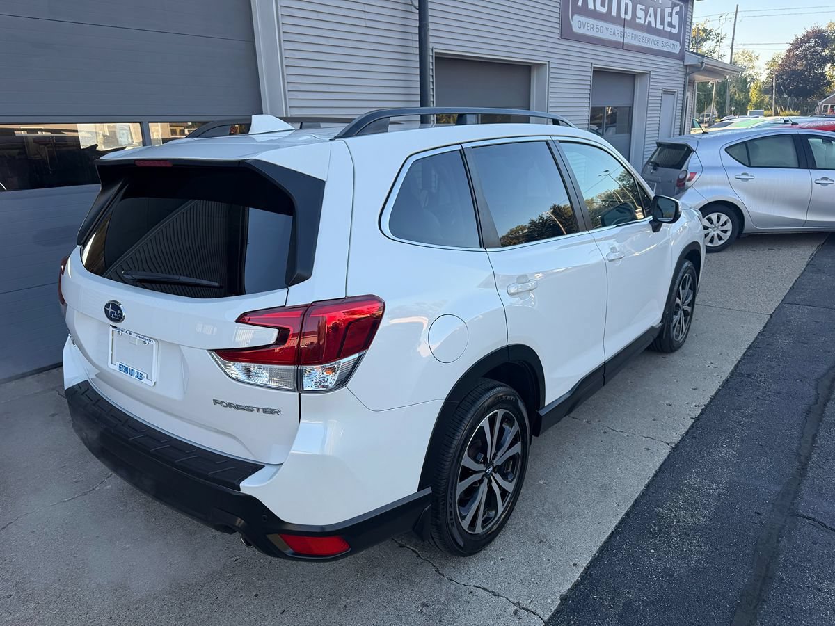 Used 2020 Subaru Forester Limited AWD/4WD image 3