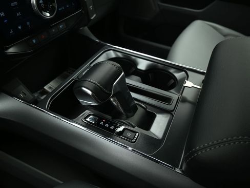 New 2025 Ford F150 Lightning Flash image 17