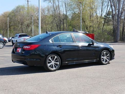 Used 2017 Subaru Legacy 2.5i Limited AWD/4WD image 6