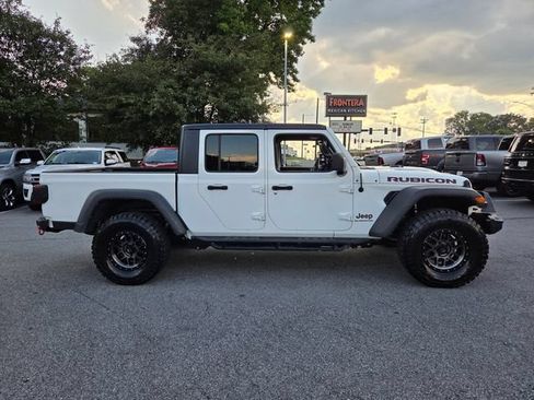 Used 2021 Jeep Gladiator Rubicon AWD/4WD image 10