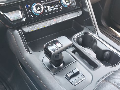Used 2025 GMC Sierra 1500 AT4 AWD/4WD image 20