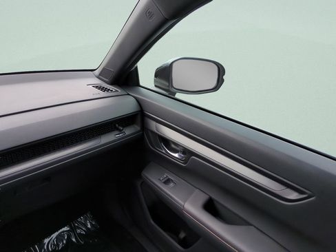 Used 2025 Honda CR-V Sport image 13