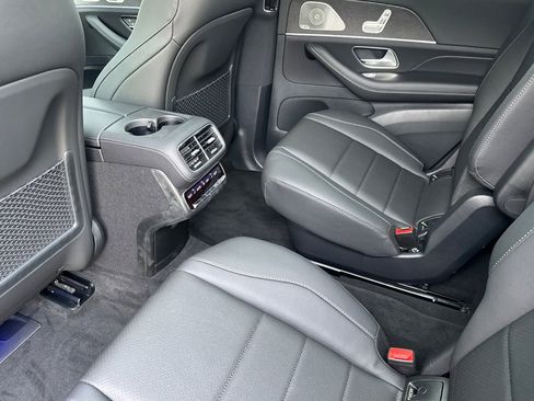 New 2026 Mercedes-Benz GLS 450 4MATIC image 11