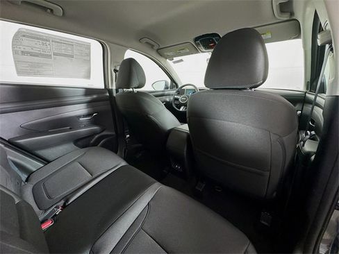 New 2026 Hyundai Tucson SE image 32