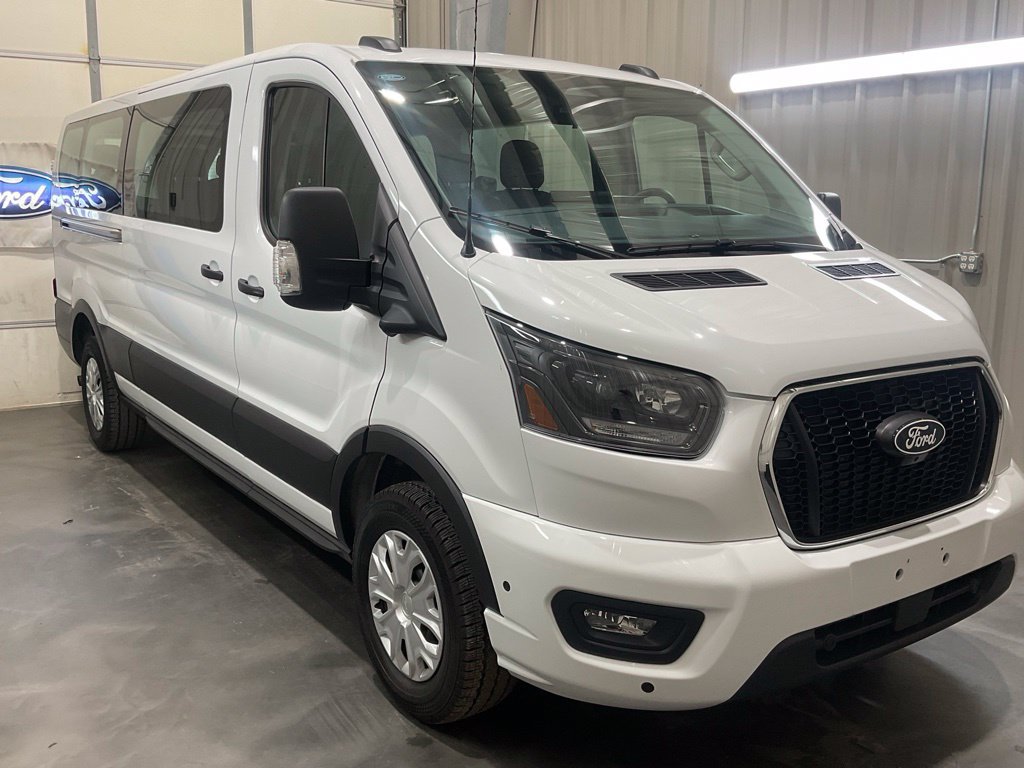 Used 2026 Ford Transit 350 XLT RWD image 2