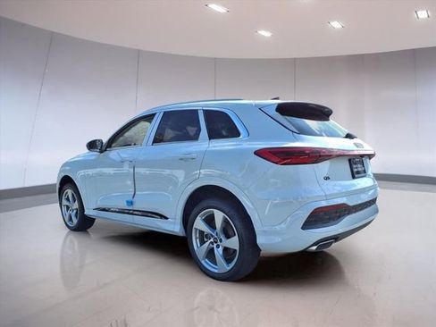 New 2025 Audi Q5 Premium Plus image 3