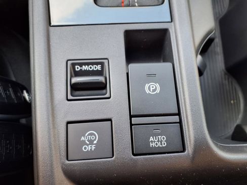 New 2026 Nissan Sentra SR w/ SR Premium Package FWD image 33