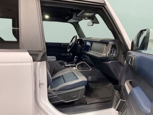 Used 2022 Ford Bronco Outer Banks AWD/4WD image 30